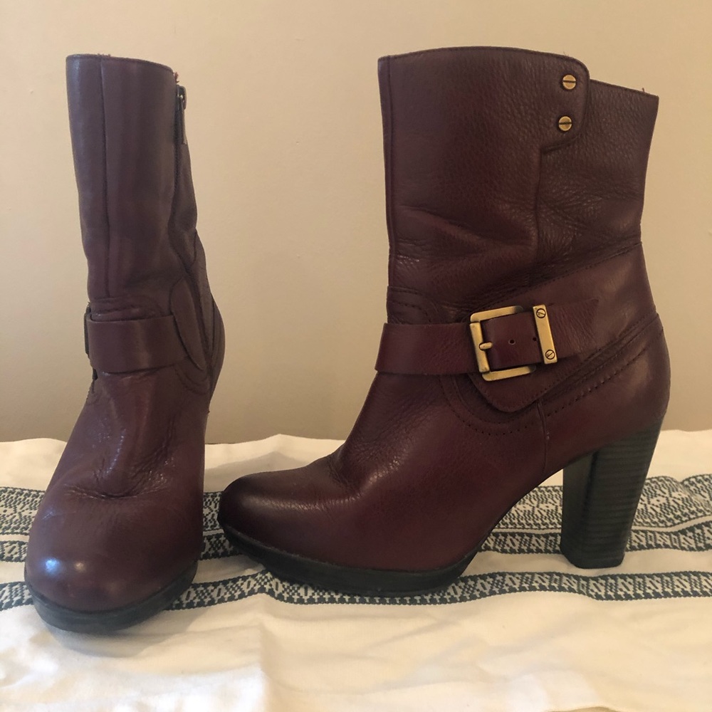 Clarks Indigo Ankle Boots - 8M